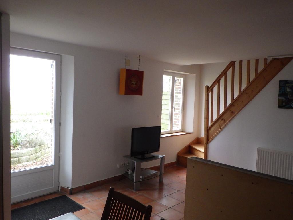 Les Gîtes Du Vieux Frêne Longavesnes Quarto foto
